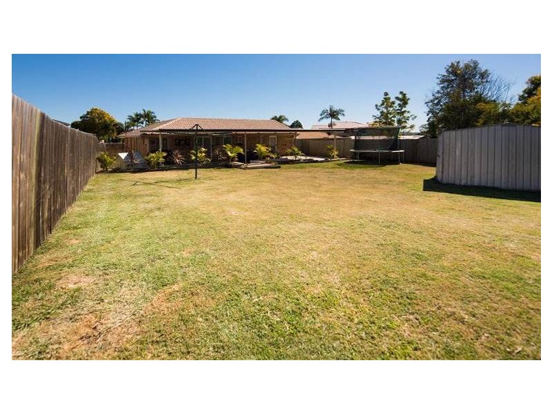 3 Wallace Street, Flinders View QLD 4305