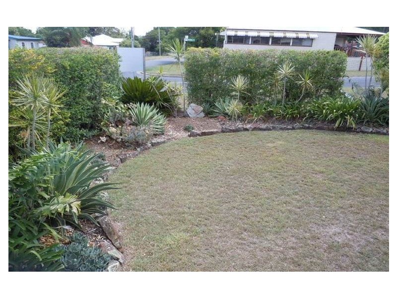 14 Queen Street, Newtown QLD 4305