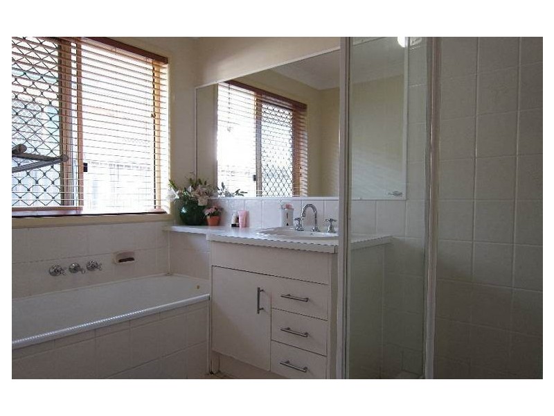 10 Arabian Close, Yamanto QLD 4305