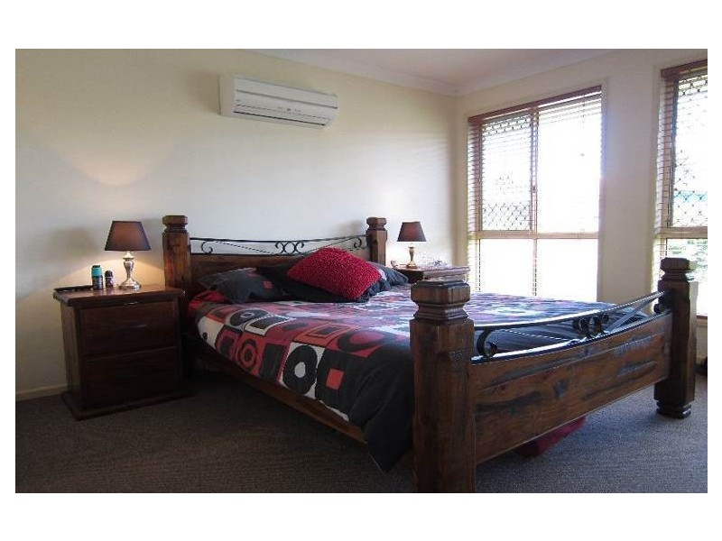 10 Arabian Close, Yamanto QLD 4305