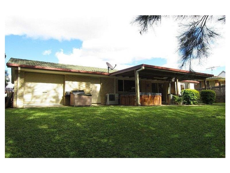 10 Arabian Close, Yamanto QLD 4305