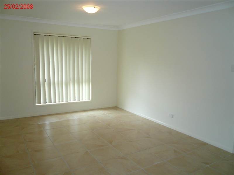 10 Baden Jones Way, North Booval QLD 4304