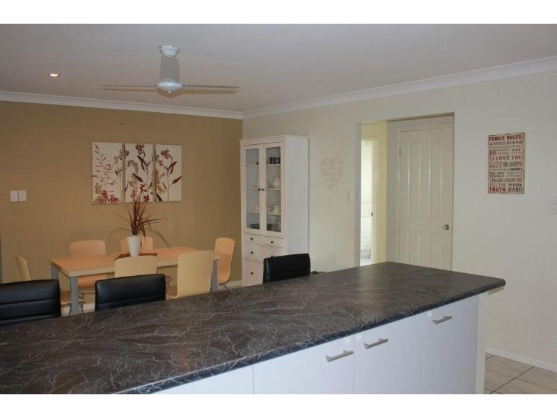 34 Jacana Crescent, Flinders View QLD 4305