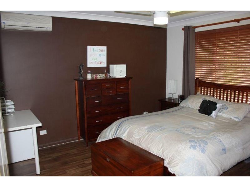 34 Jacana Crescent, Flinders View QLD 4305