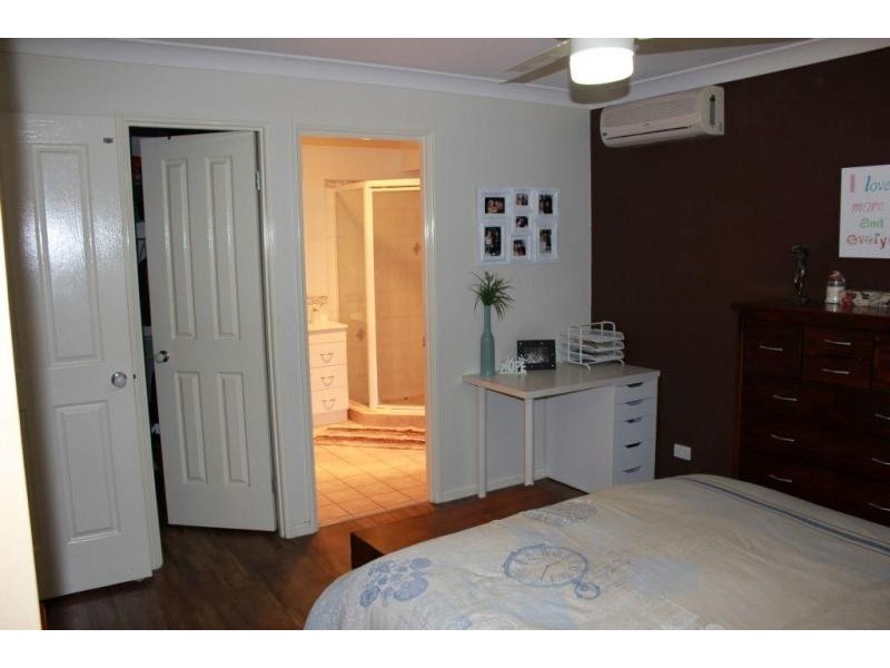 34 Jacana Crescent, Flinders View QLD 4305