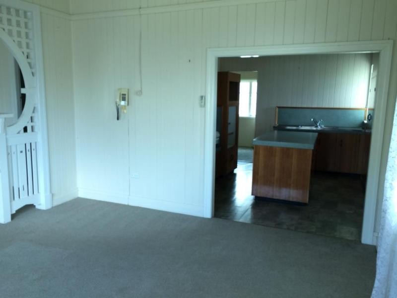 11 Powells Road, Karana Downs QLD 4306