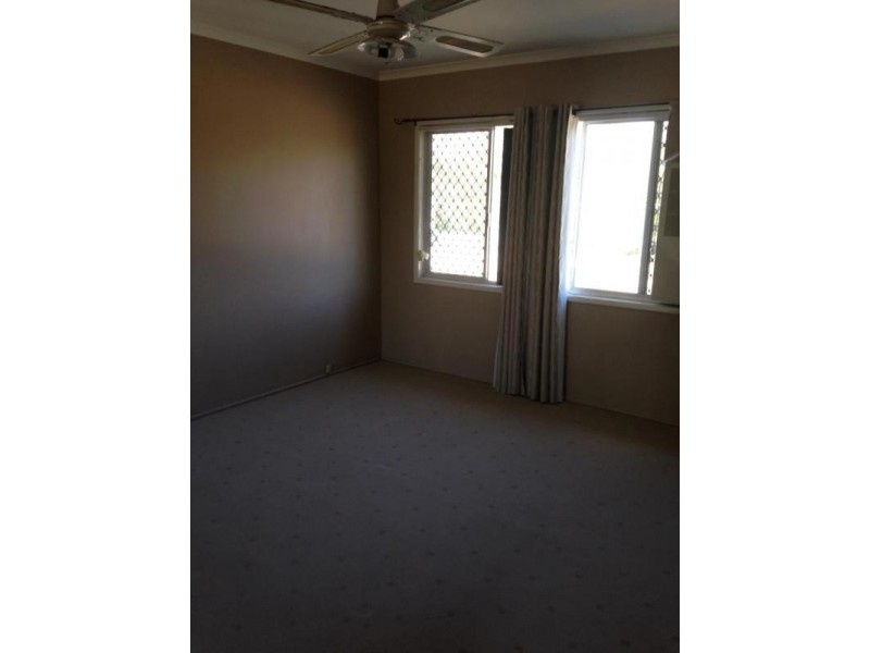 3 Sealy Street, Silkstone QLD 4304