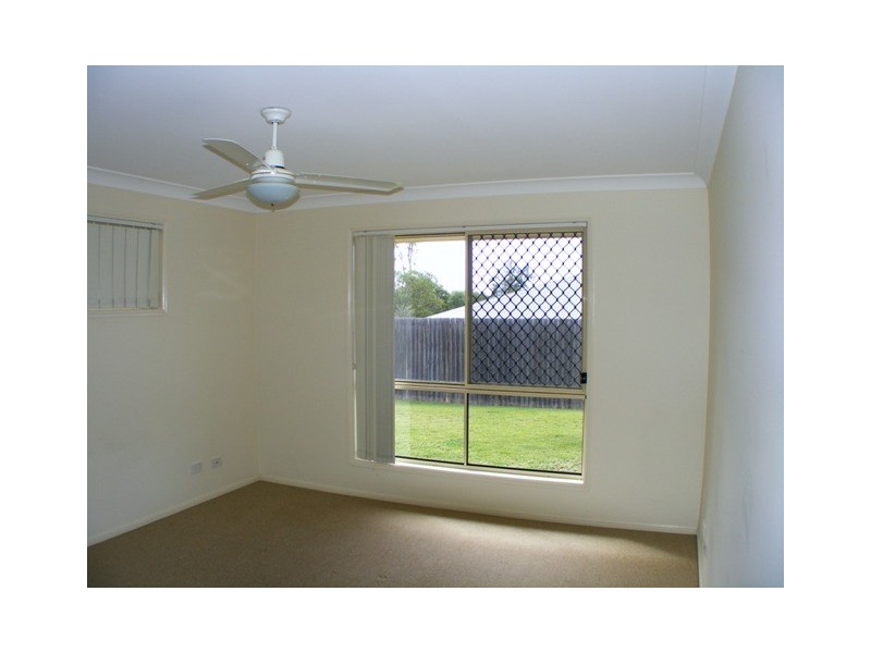 63 Lakeview Drive, Deebing Heights QLD 4306