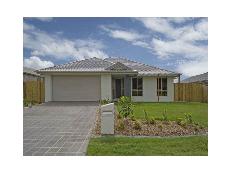 17 Baden Jones Way, North Booval QLD 4304