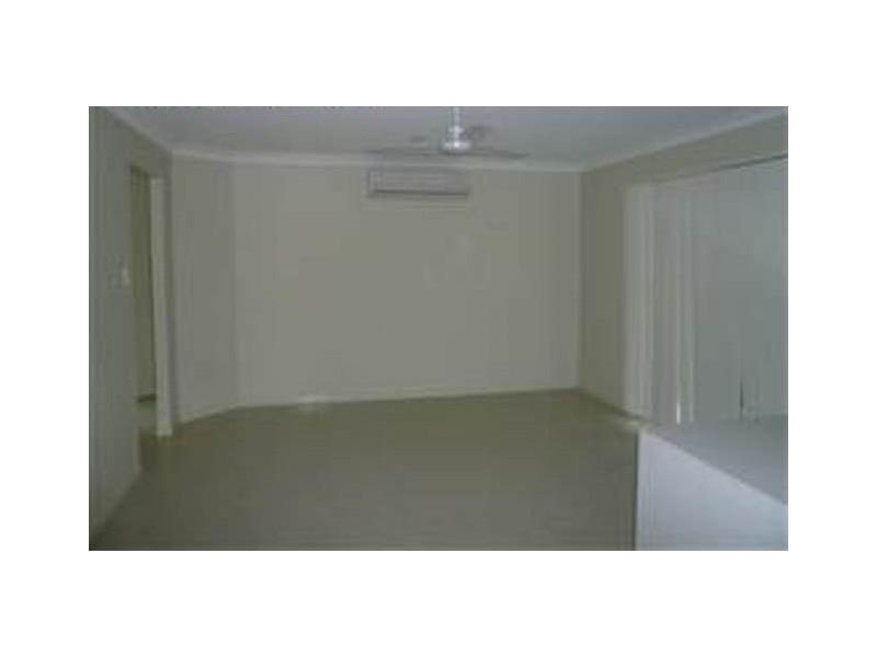 17 Baden Jones Way, North Booval QLD 4304