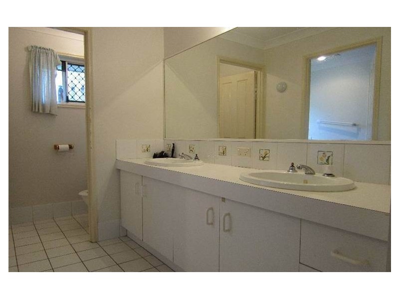 31 Toft Drive, Raceview QLD 4305