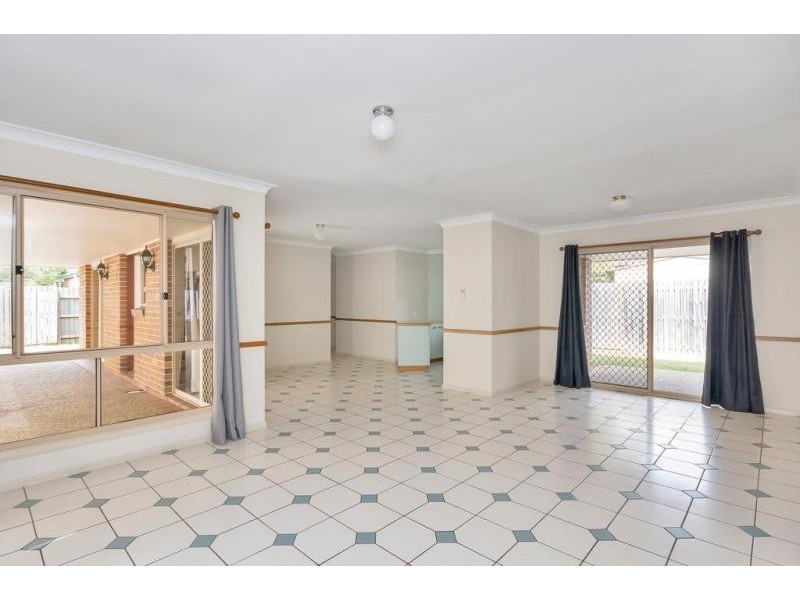 2A Jocelyn Court, Raceview QLD 4305