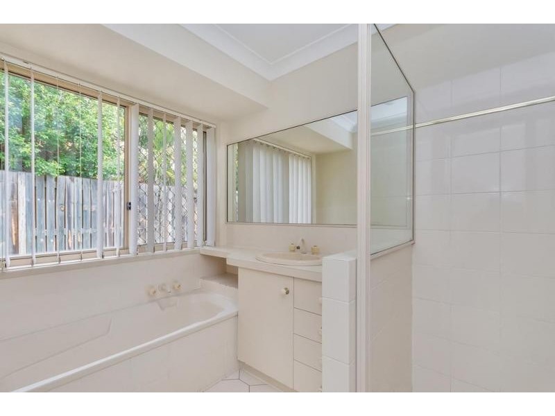 2A Jocelyn Court, Raceview QLD 4305