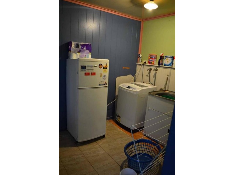 3 Adam Street, Bundamba QLD 4304