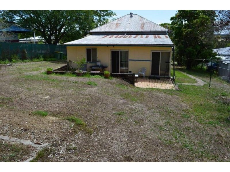 3 Adam Street, Bundamba QLD 4304