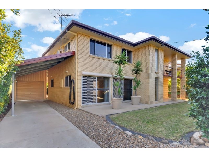 4 Bowen Street, Woodend QLD 4305