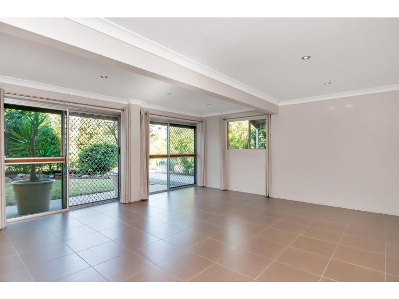 4 Bowen Street, Woodend QLD 4305