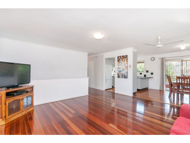 4 Bowen Street, Woodend QLD 4305