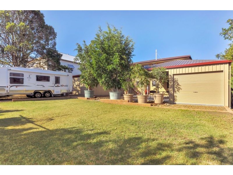 4 Bowen Street, Woodend QLD 4305