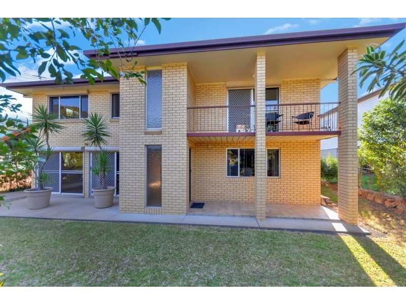 4 Bowen Street, Woodend QLD 4305