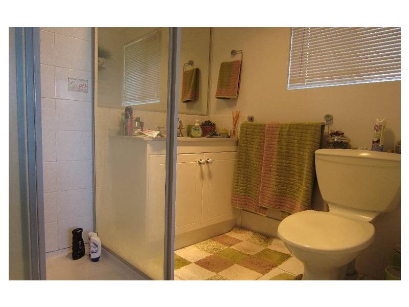 8 Amor Court, Yamanto QLD 4305