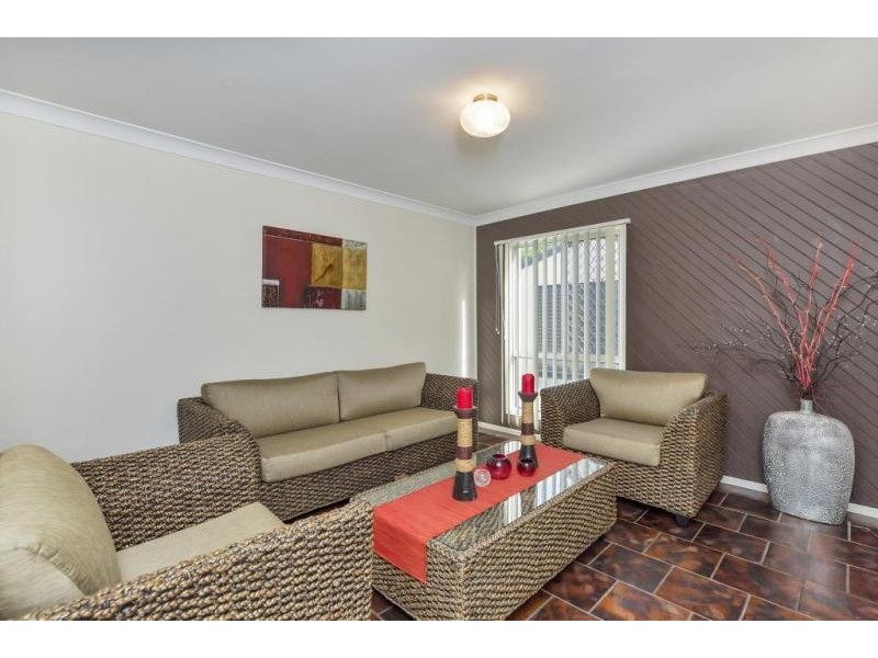 53 Blenheim Crescent, Yamanto QLD 4305