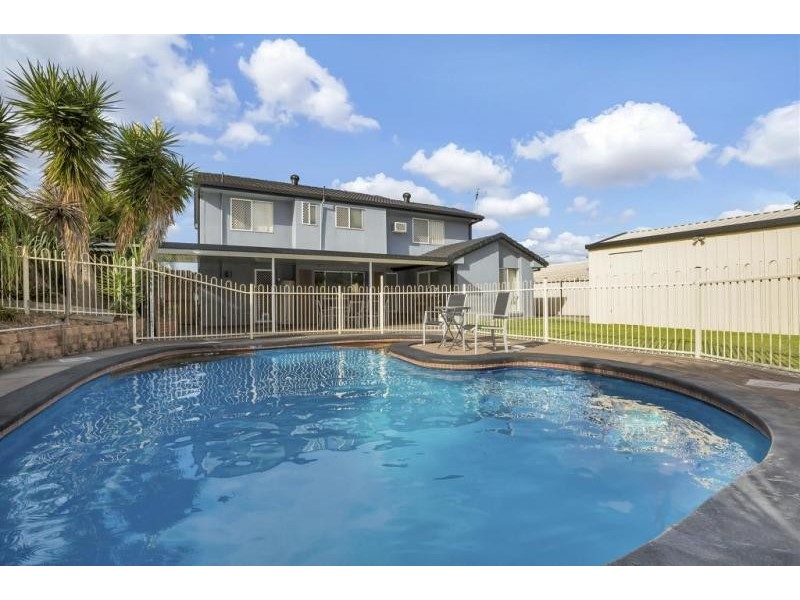 53 Blenheim Crescent, Yamanto QLD 4305