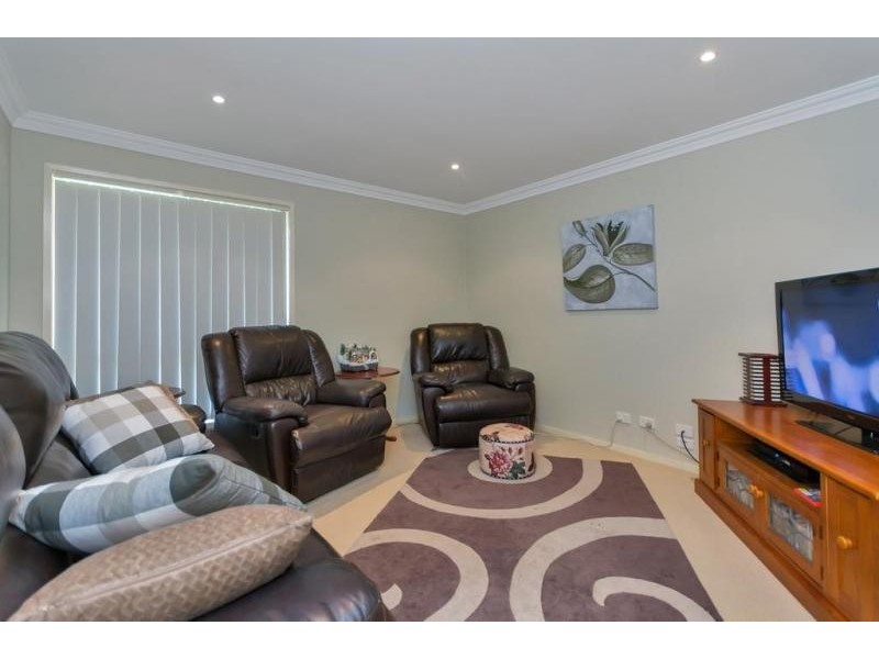 11 Piccadilly Court, Deebing Heights QLD 4306