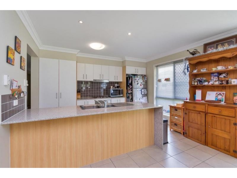 11 Piccadilly Court, Deebing Heights QLD 4306