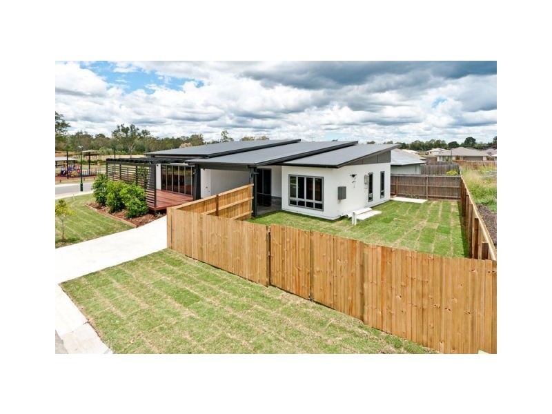 2 Sirmione Court, Raceview QLD 4305