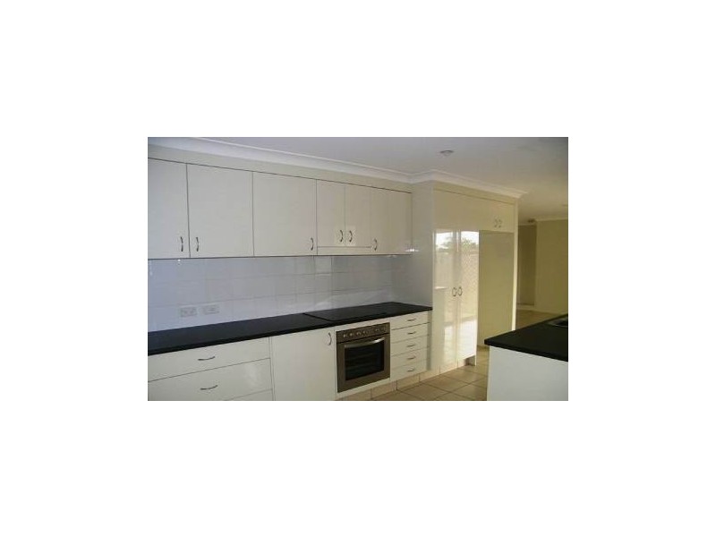 12 Bosswood Court, Yamanto QLD 4305