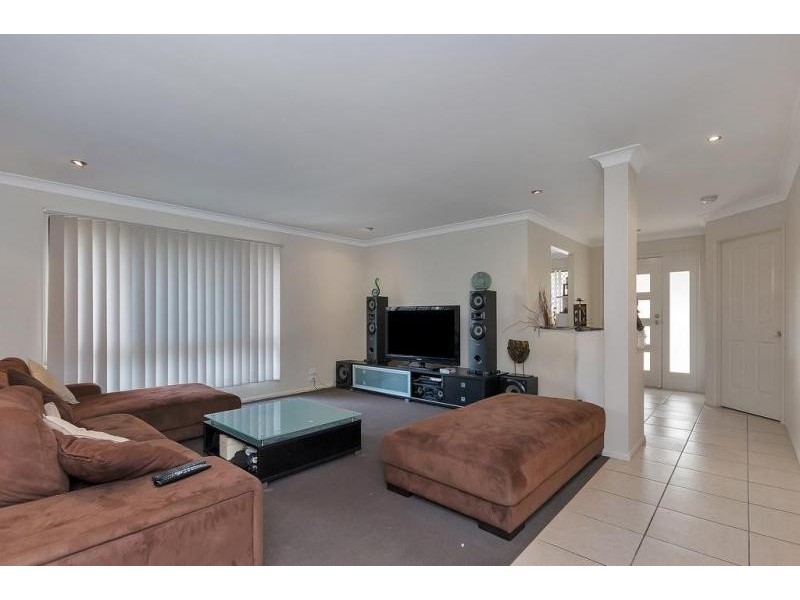 24 Piccadilly Court, Deebing Heights QLD 4306