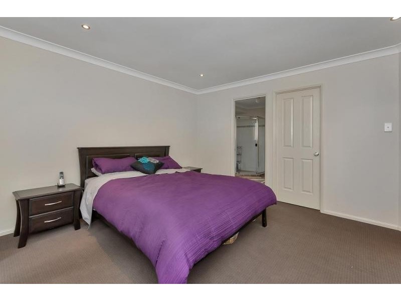 24 Piccadilly Court, Deebing Heights QLD 4306
