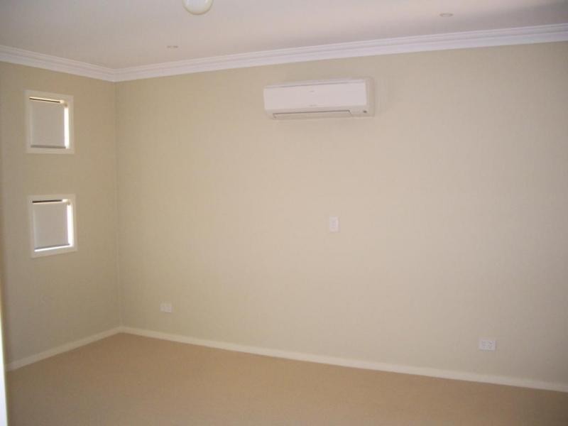 11 Piccadilly Court, Deebing Heights QLD 4306