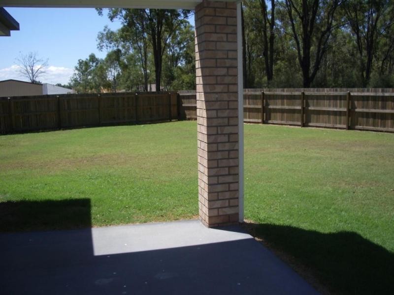 11 Piccadilly Court, Deebing Heights QLD 4306