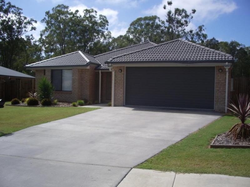 11 Piccadilly Court, Deebing Heights QLD 4306