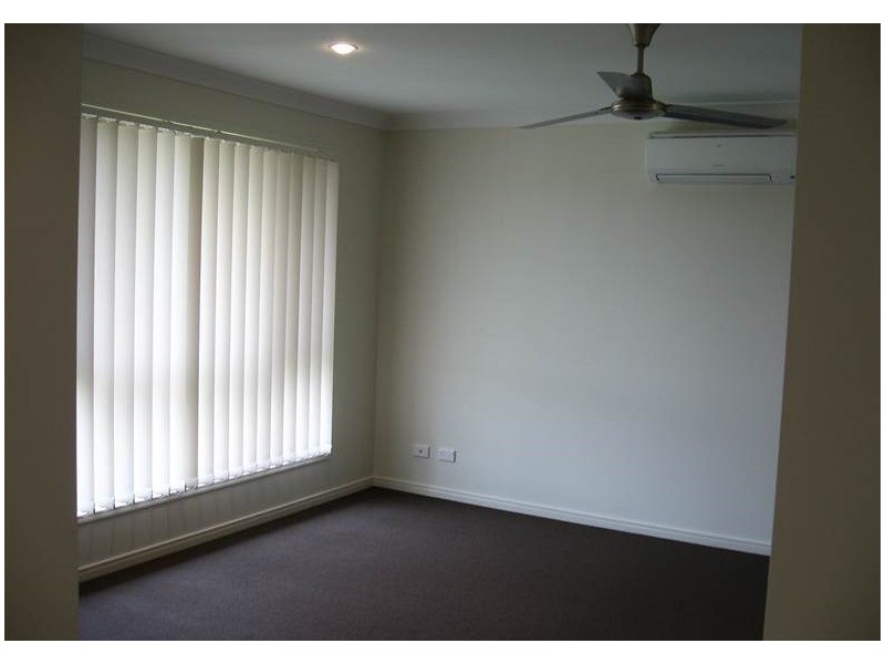 10 Ronayne Circuit, One Mile QLD 4305