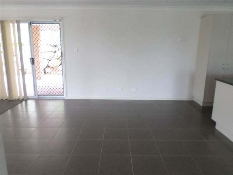 4 Tamarind Street, Flinders View QLD 4305