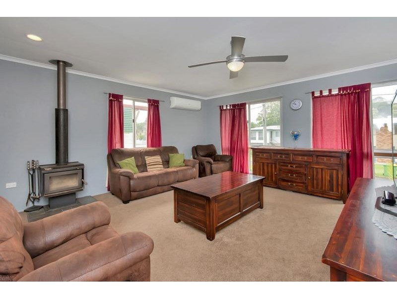 33 Jarrah Street, Raceview QLD 4305