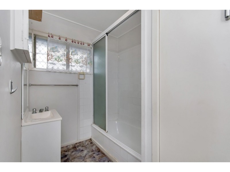 5 Maenporth Street, Leichhardt QLD 4305