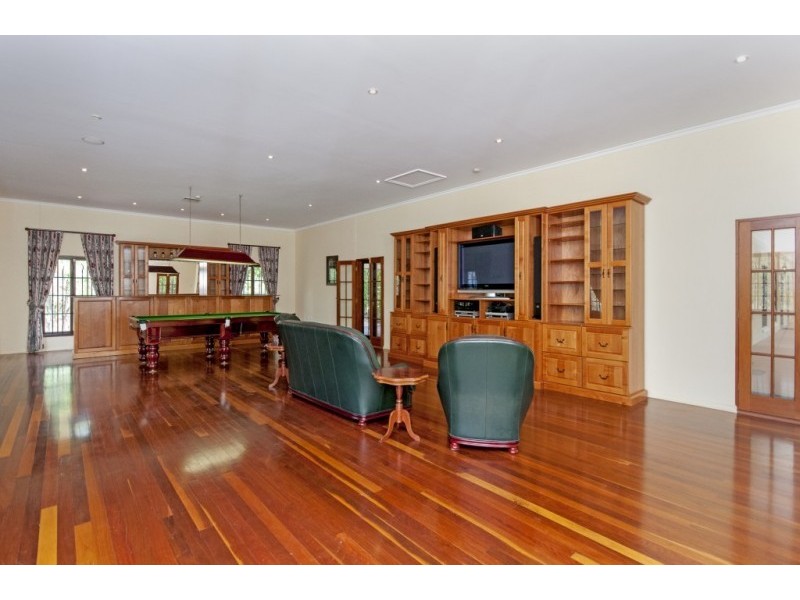 51 McInnes Road, Ironbark QLD 4306