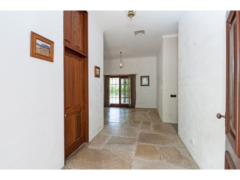 51 McInnes Road, Ironbark QLD 4306
