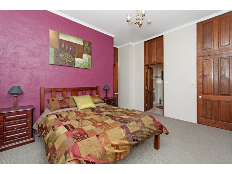 51 McInnes Road, Ironbark QLD 4306