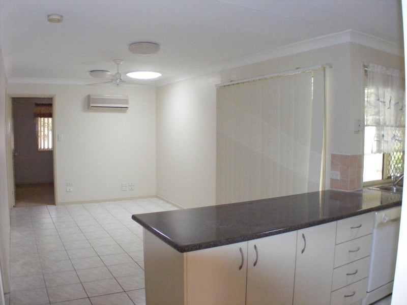 8 Palm Avenue, Raceview QLD 4305