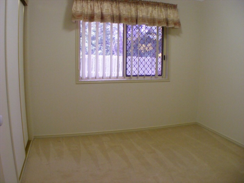 8 Palm Avenue, Raceview QLD 4305