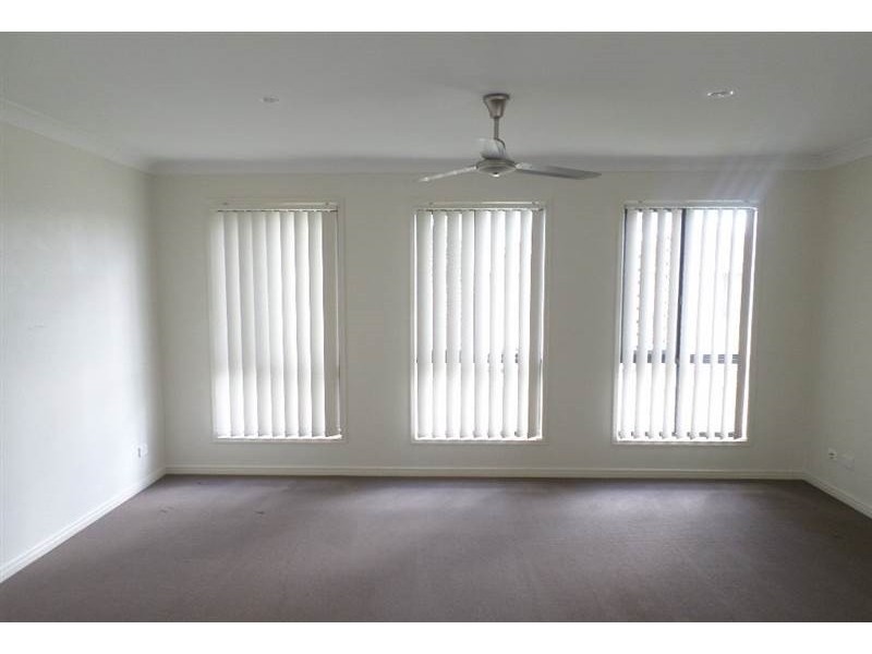 25 Ronayne Circuit, One Mile QLD 4305