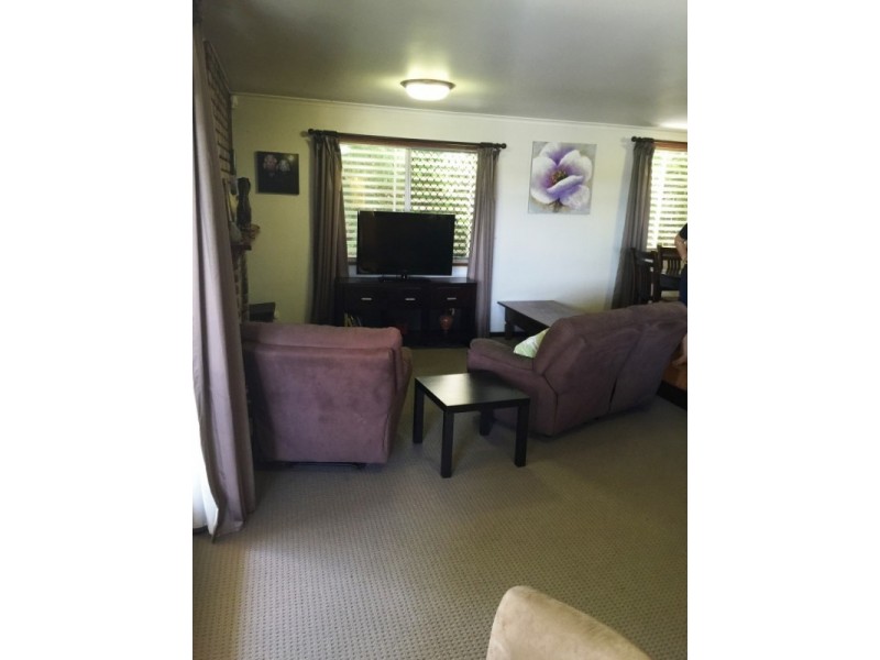 35 Edwards Street, Flinders View QLD 4305