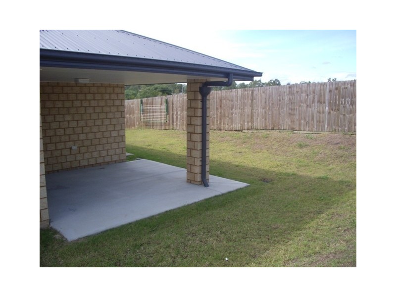 2/6 Aloe Street, Yamanto QLD 4305