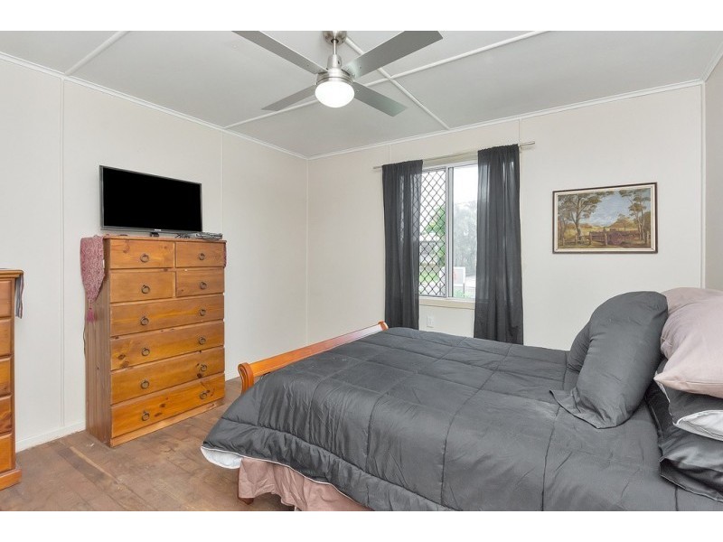 7 Edgar Street, Eastern Heights QLD 4305