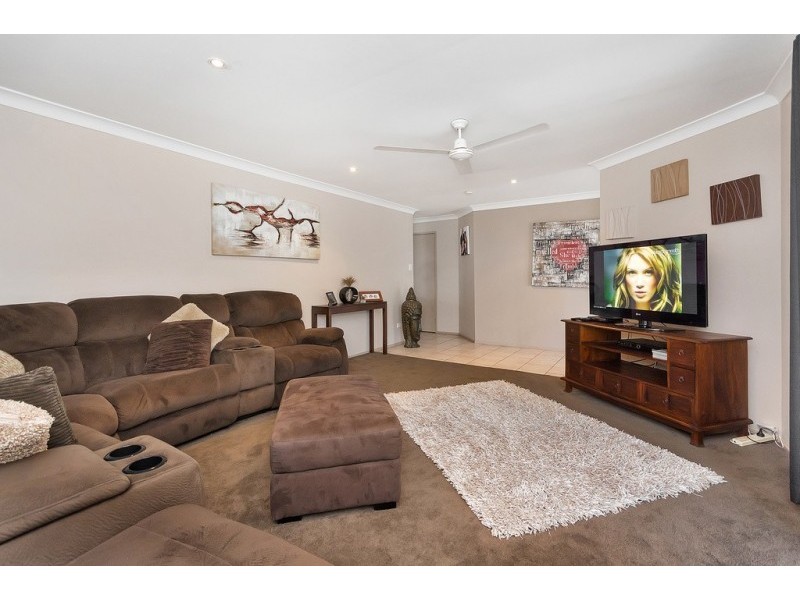 310 Whitehill Road, Flinders View QLD 4305
